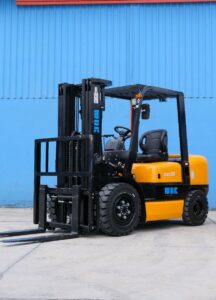 Montacargas 3 Toneladas Diesel Triplex - WNK